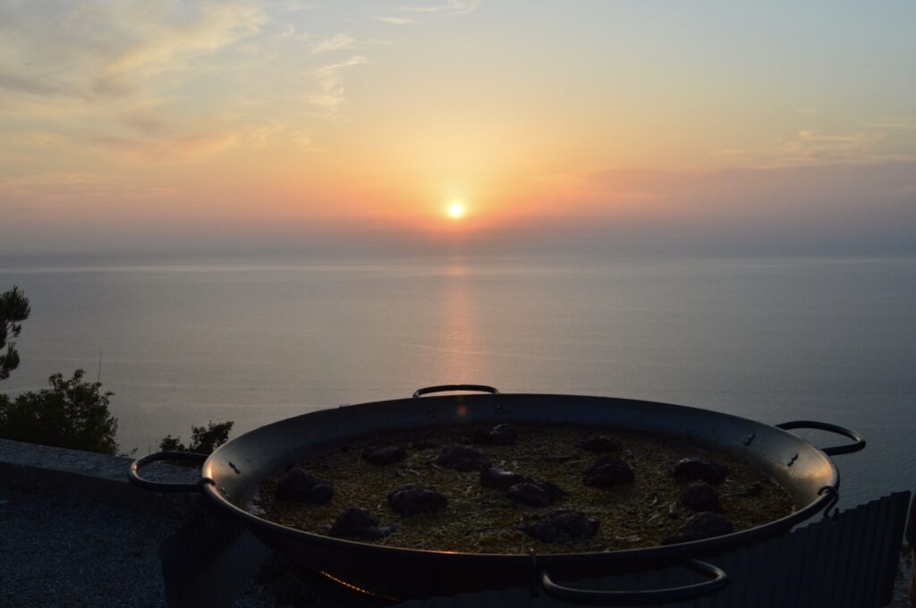 Paella en el mar